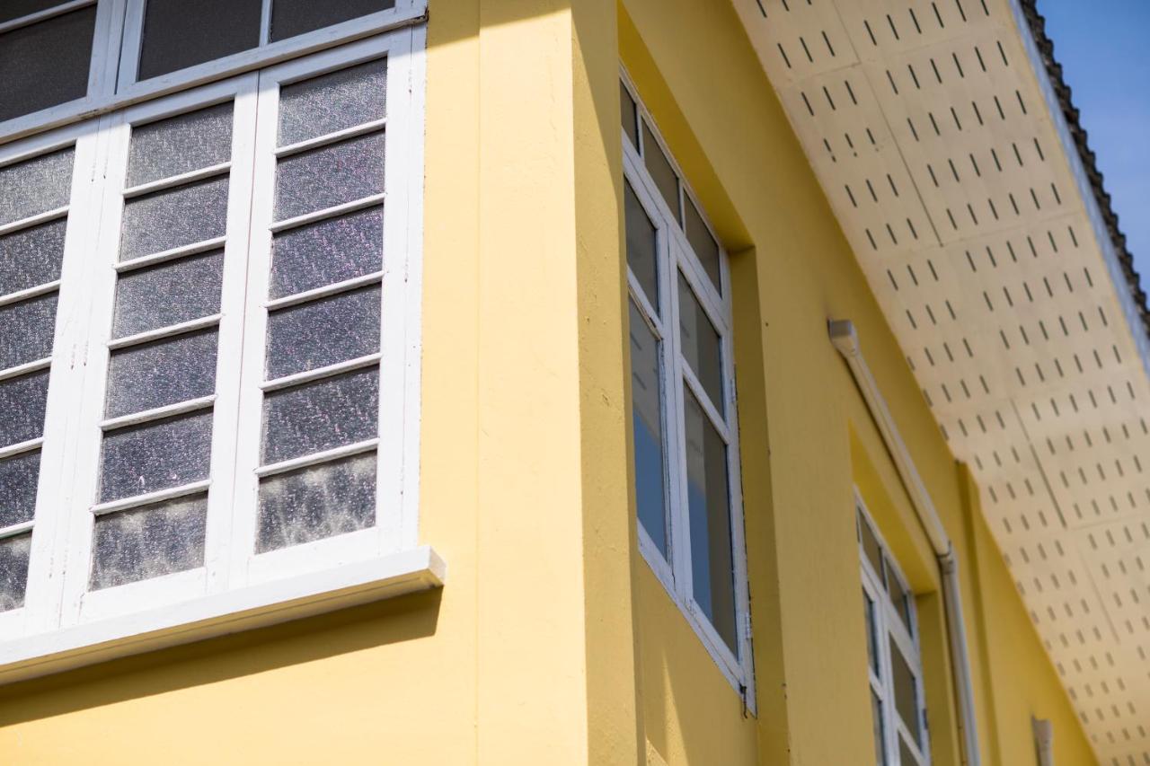 Azure Hostel Bangkok Exterior photo